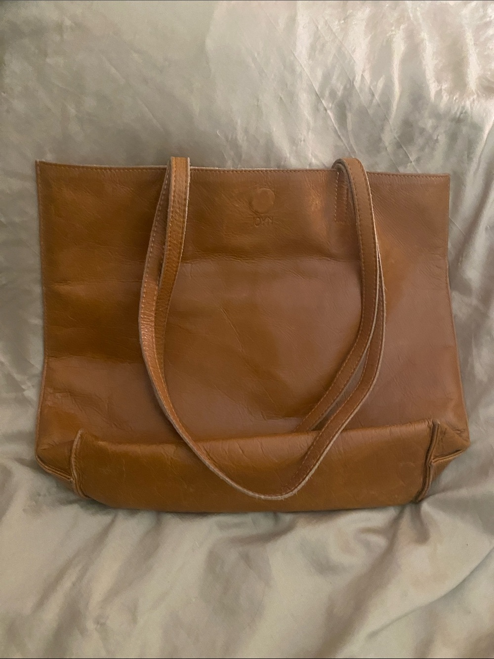 Classic Leather Tote in Cognac